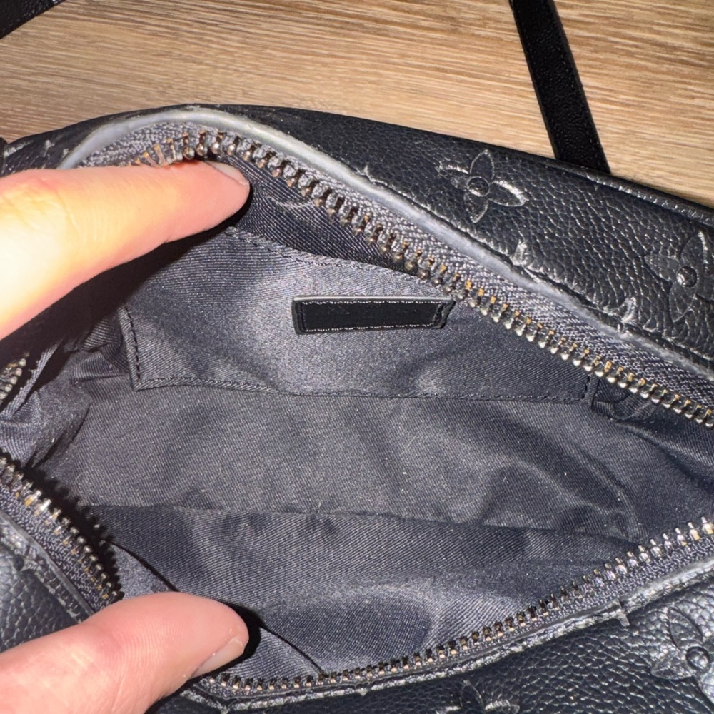 Louis Vuitton x Virgil Abloh Cross Body Bag - Picture 9 of 9